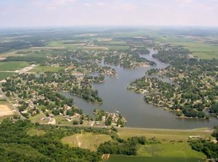 1642 Fountainbleu Dr, Worden, IL 62097