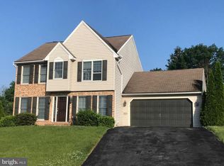 527 Ridgeview Dr, Dillsburg, PA 17019