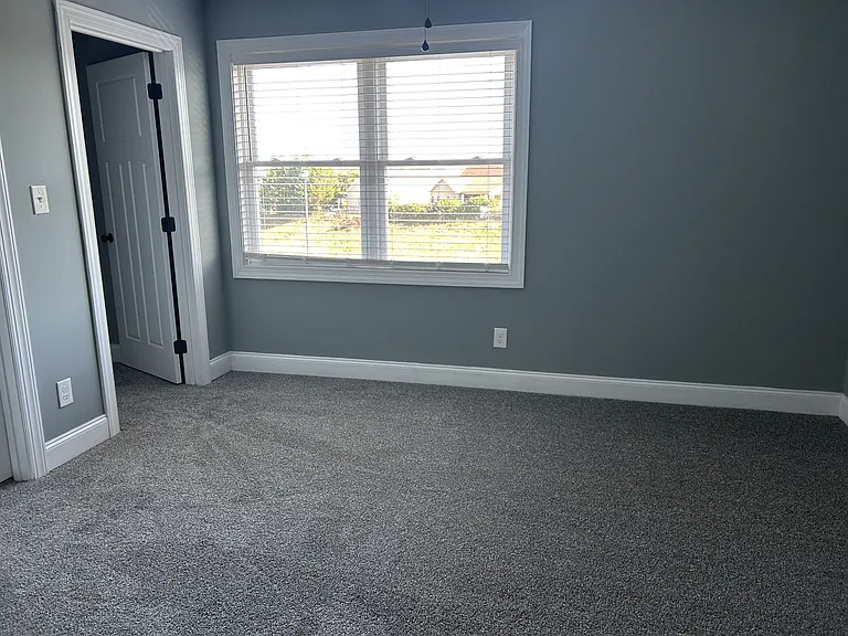 235 Capstone Dr — Photo 6