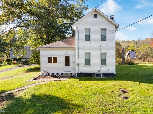 7956 Canal Fulton Rd, Marshallville, OH 44645