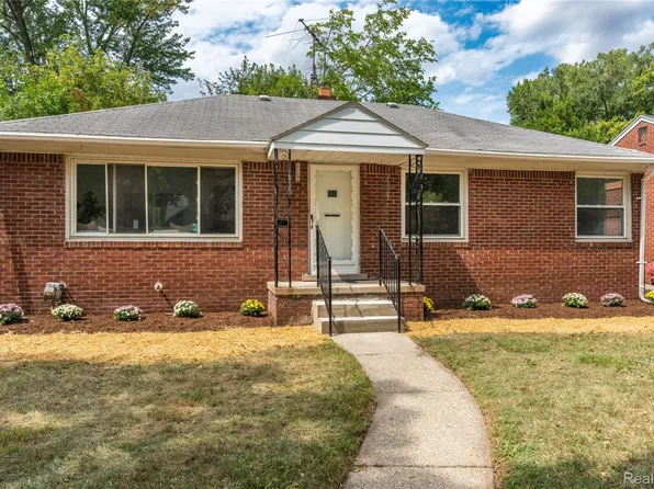 23561 Norwood Ave, Oak Park, MI 48237