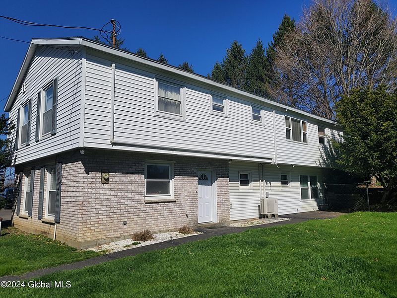 2nd image of 237 Mannys Corners Road