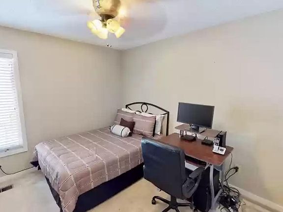 5th image of 1622 Hollow Dr