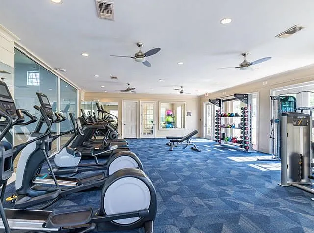 12824 Madison Pointe Cir #201 — Photo 4