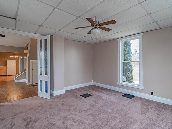 5th image of 217 W Kendall St