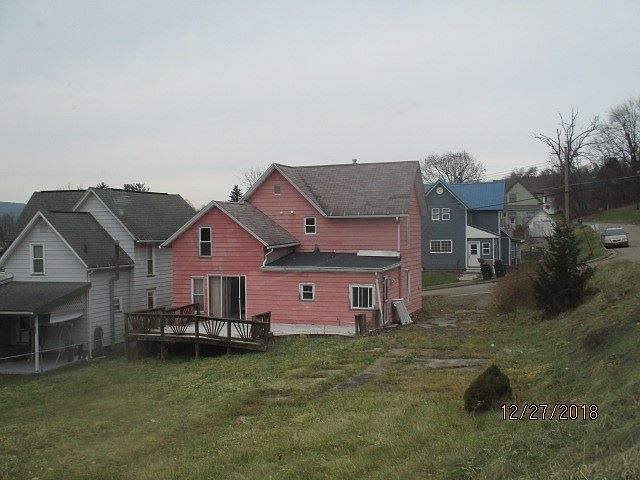 2nd image of 21 Conklin St