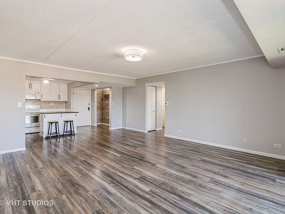 2nd image of 475 Plum Creek Dr APT 504