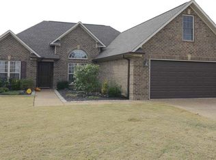 519 Summit Dr, Medina, TN 38355