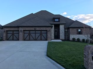 1348 E Anthony St, Springfield, MO 65804