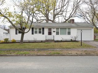 67 Ellison St, Cranston, RI 02920