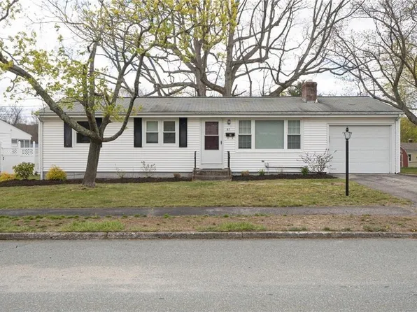 67 Ellison St, Cranston, RI 02920