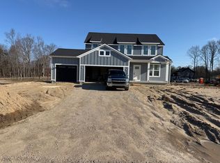 7641 Clementine Ave, Byron Center, MI
