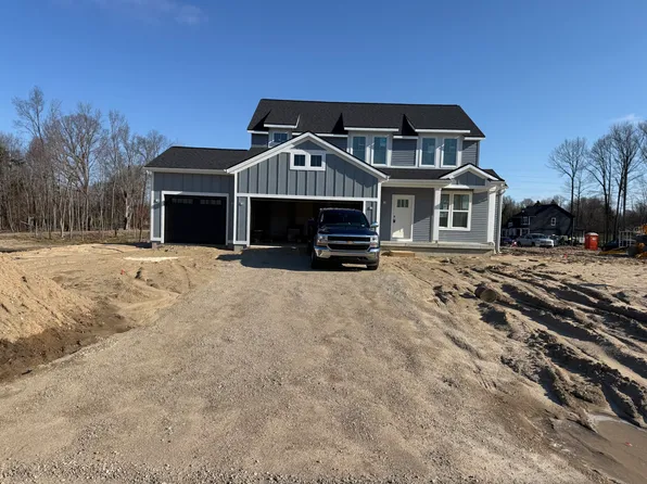 7641 Clementine Ave, Byron Center, MI 49315