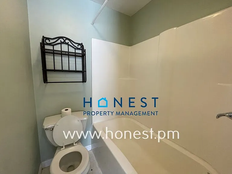 12 Hunt St #1 — Photo 17
