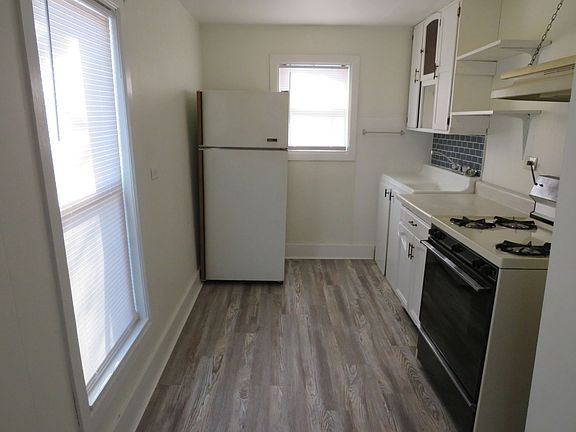 3rd image of 2614 4th Ave S