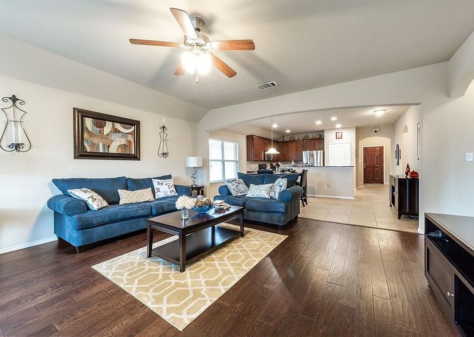1st image of 1329 Water Lily Dr