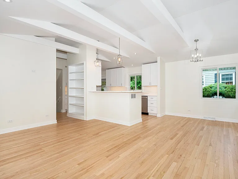 48 Oakwood Dr — Photo 4