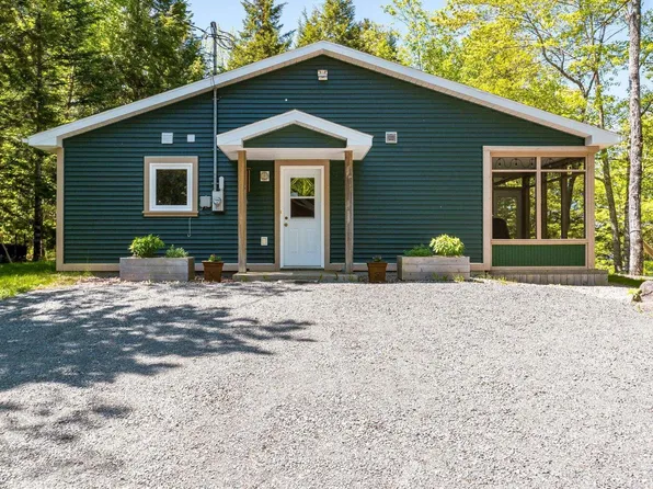 359 Summit Ridge Rd, West Hants, NS B0N 2T0