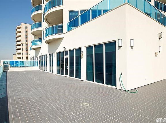 2nd image of 403 East Boardwalk