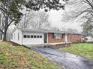 705 Russell Dr, Harrisburg, PA 17112