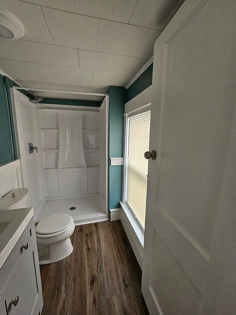 90 Orange St — Photo 3