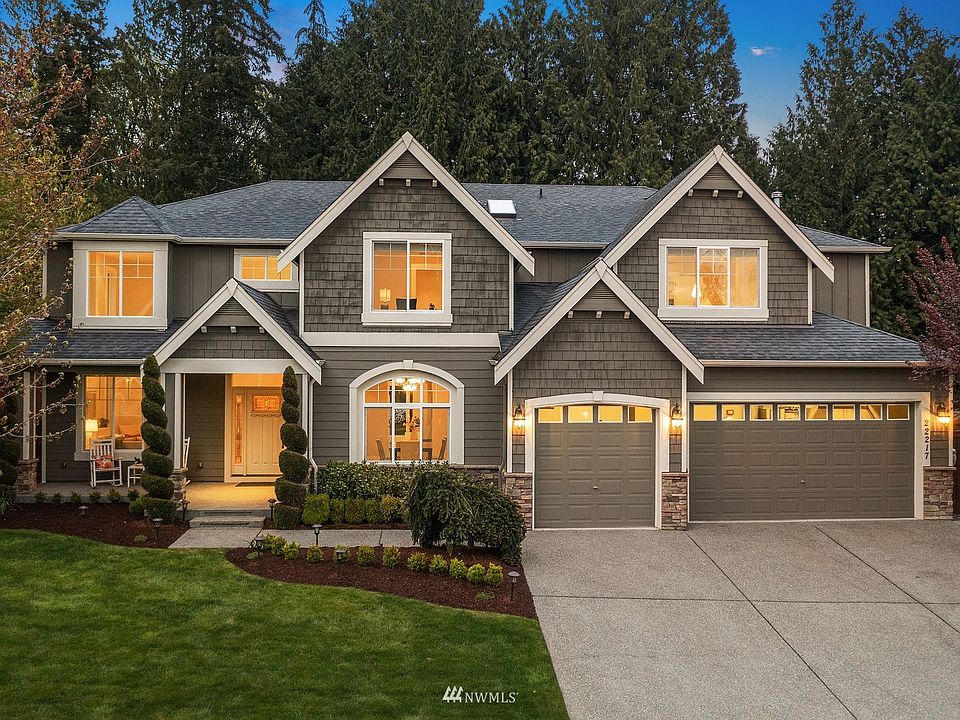 Beautiful greenbelt back drop