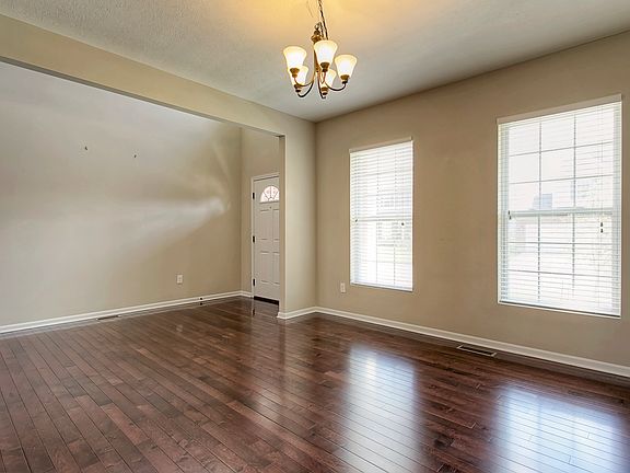 4th image of 7653 Hempston Cir