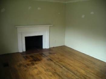 3rd image of 3105 Gladstone Ln