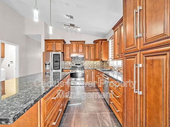 3rd image of 18334 N 90th Ln