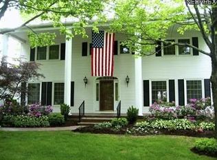 319 Roshon Dr, Medina, OH 44256