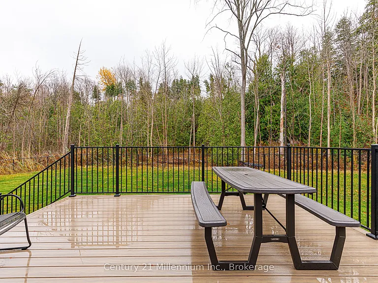 82 Goldie Ct — Photo 46