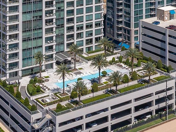5th image of 2047 Westcreek Ln Unit 407