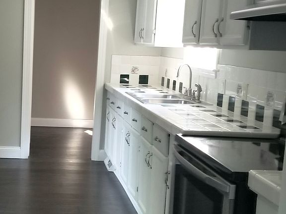 4th image of 162 Hickory Creek Dr