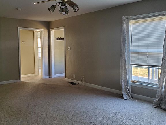 2nd image of 1602 E Cypress Ave
