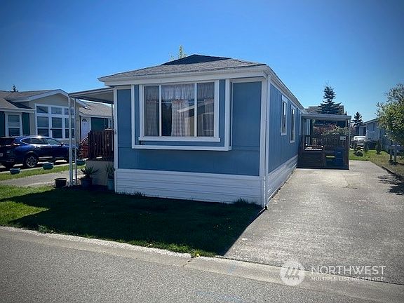2nd image of 225 NE Ernst Street #109