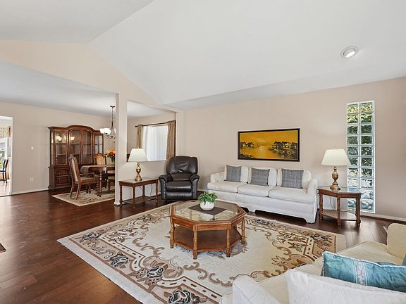 3rd image of 10172 141st St #107