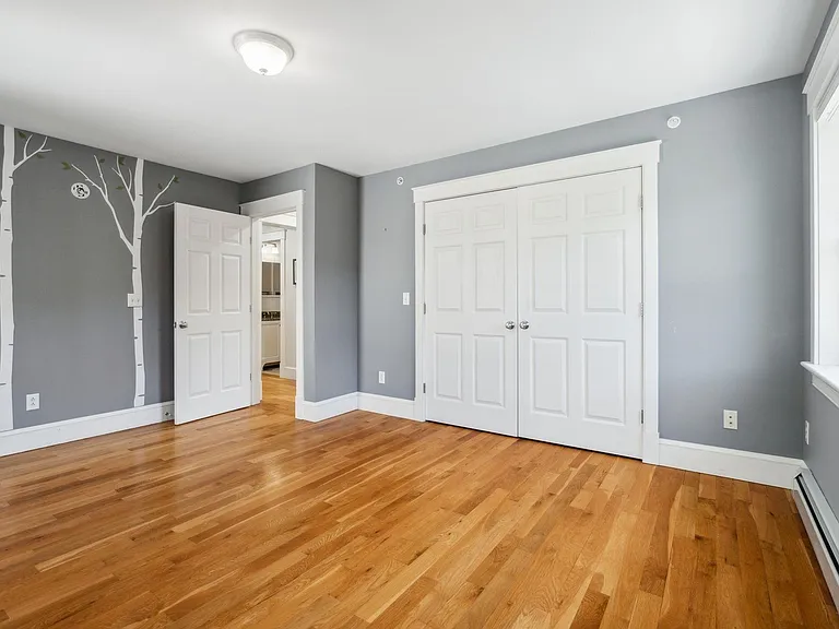 20 Chosen Vale Ln — Photo 4