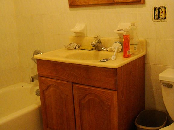 4th image of 2828 36th St #1