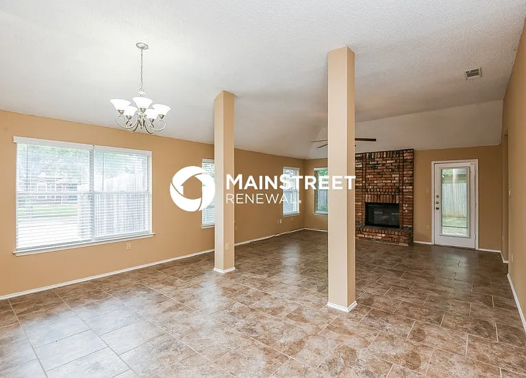 2951 Seguin Trl — Photo 5