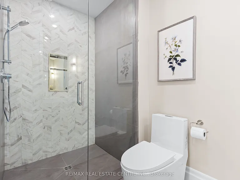 37 Armstrong St #1 — Photo 14