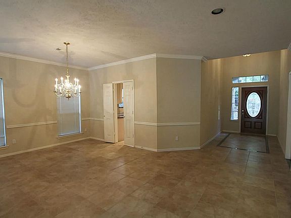 3rd image of 3115 Waters Way Dr