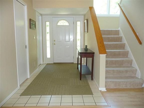 3rd image of 2755 Holyoke Ln