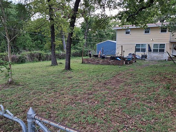 2nd image of 304 Ridgewood Dr