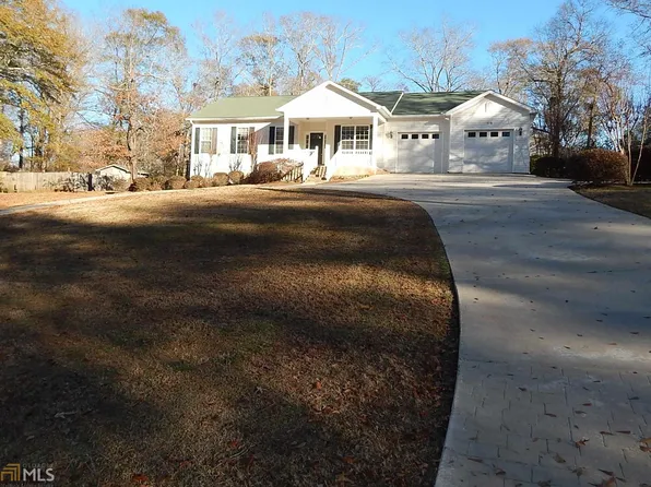 115 Alpine Dr, Byron, GA 31008