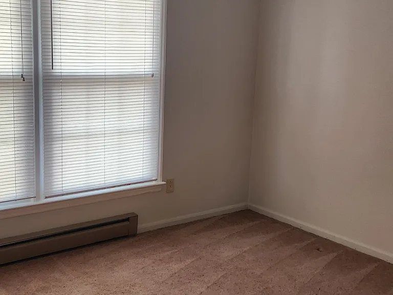 4321 Bedfordshire Dr — Photo 10