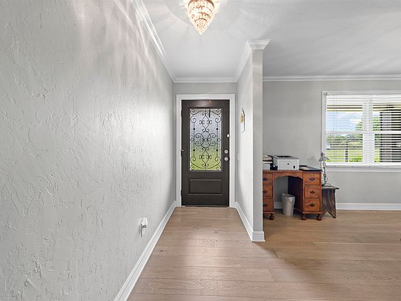 3rd image of 567 Quail Ln