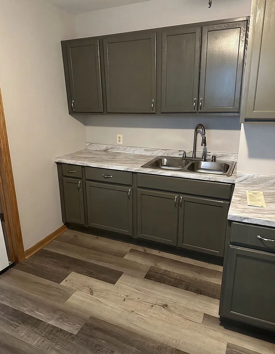 2 bed, 672 sqft, $1,100 — Photo 2