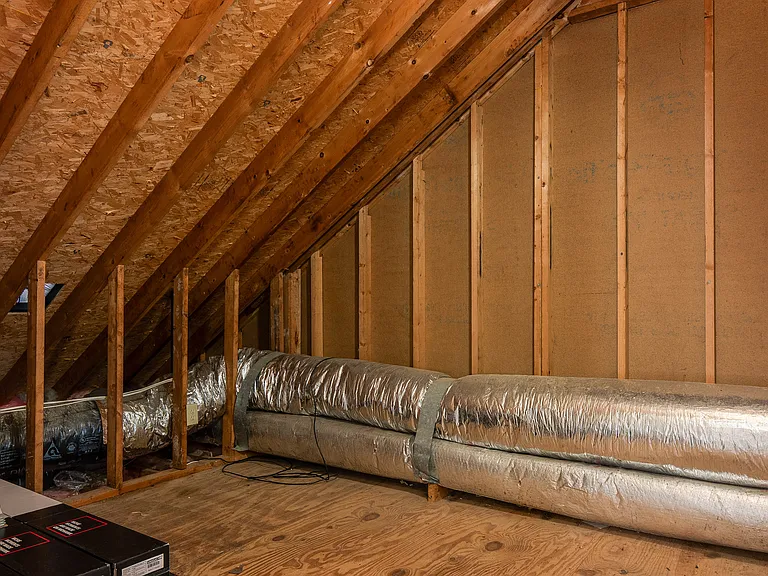 864 Hilton Dr — Photo 29