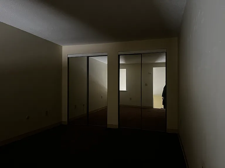 4 Adams Circle Apartments — Photo 7