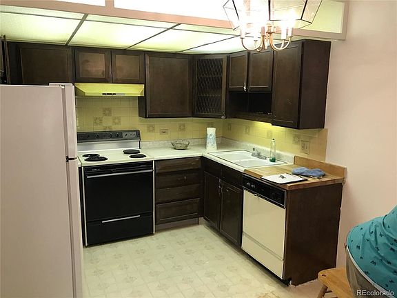 4th image of 715 S Alton Way Unit 12B